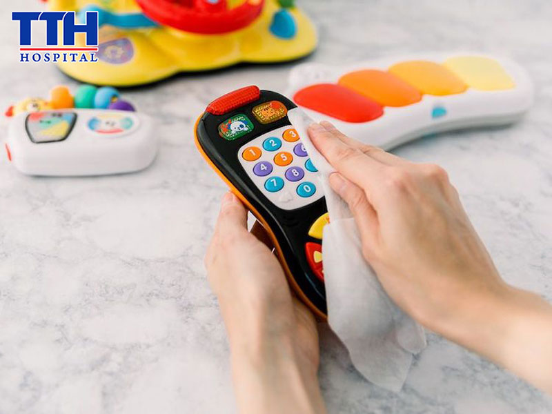 Khi nào cần đưa trẻ đi khám?